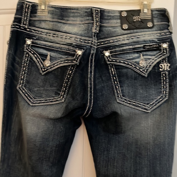 Miss Me traditional boot size 30-rise8” and inseam 30”. Perfect condition. - Picture 4 of 5